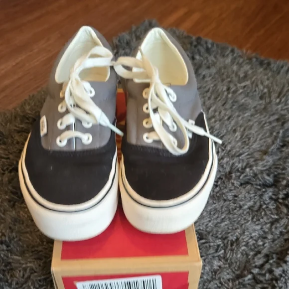 Vans Era Platform Sneakers - Black & Gray - Picture 2 of 4